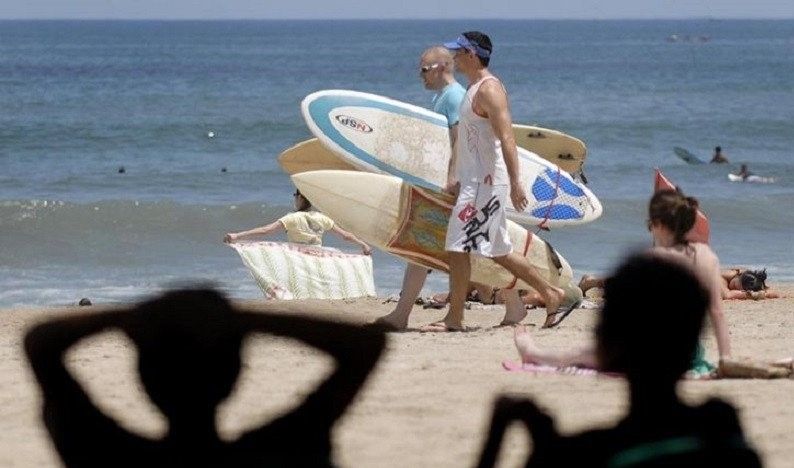 podiumnews.com-Epidemiolog Sarankan Pemerintah Saring Ketat Wisman ke Bali